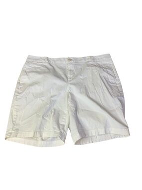 Dockers Woman White Cotton Blend Stretch Shorts - Size 20W